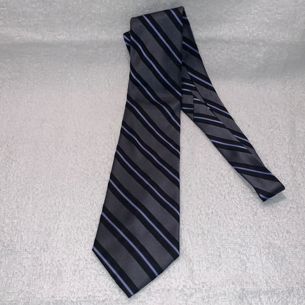 CLAIRBORNE BRAND NEW TIE
